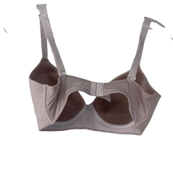 Maidenform Bra Size 34D White Wireless Lightly Padded Back Closure Bra Comfort - Picture 2 of 7